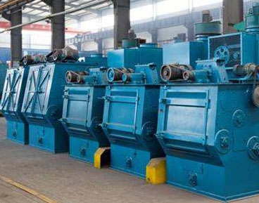 Q3220履帶式拋丸機，兩個拋丸器雙拋頭