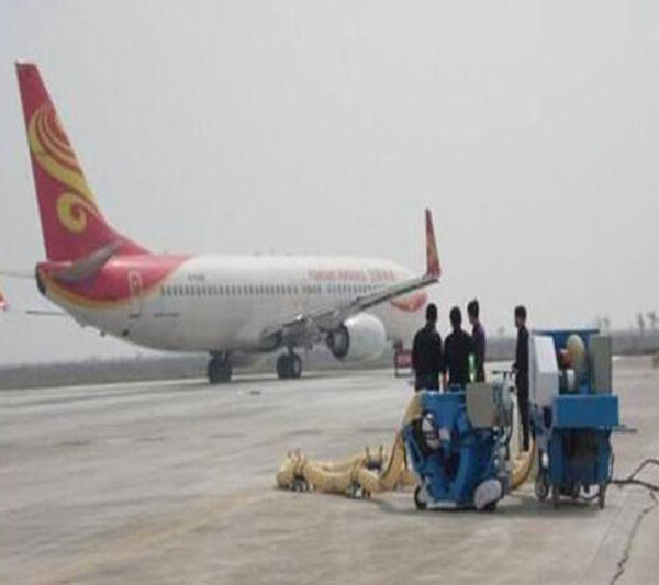 飛機(jī)場跑道專業(yè)路面拋丸機(jī)